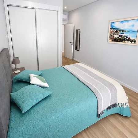 T1 Bellevue Terrace Apartament *