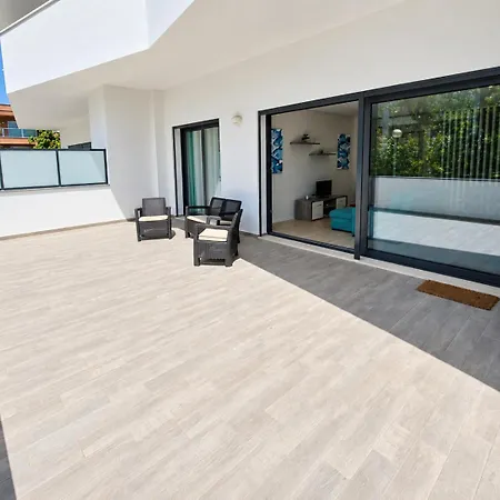 Апартаменты T1 Bellevue Terrace Портиман