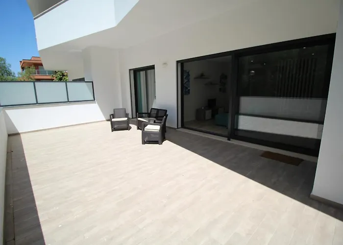 T1 Bellevue Terrace Daire